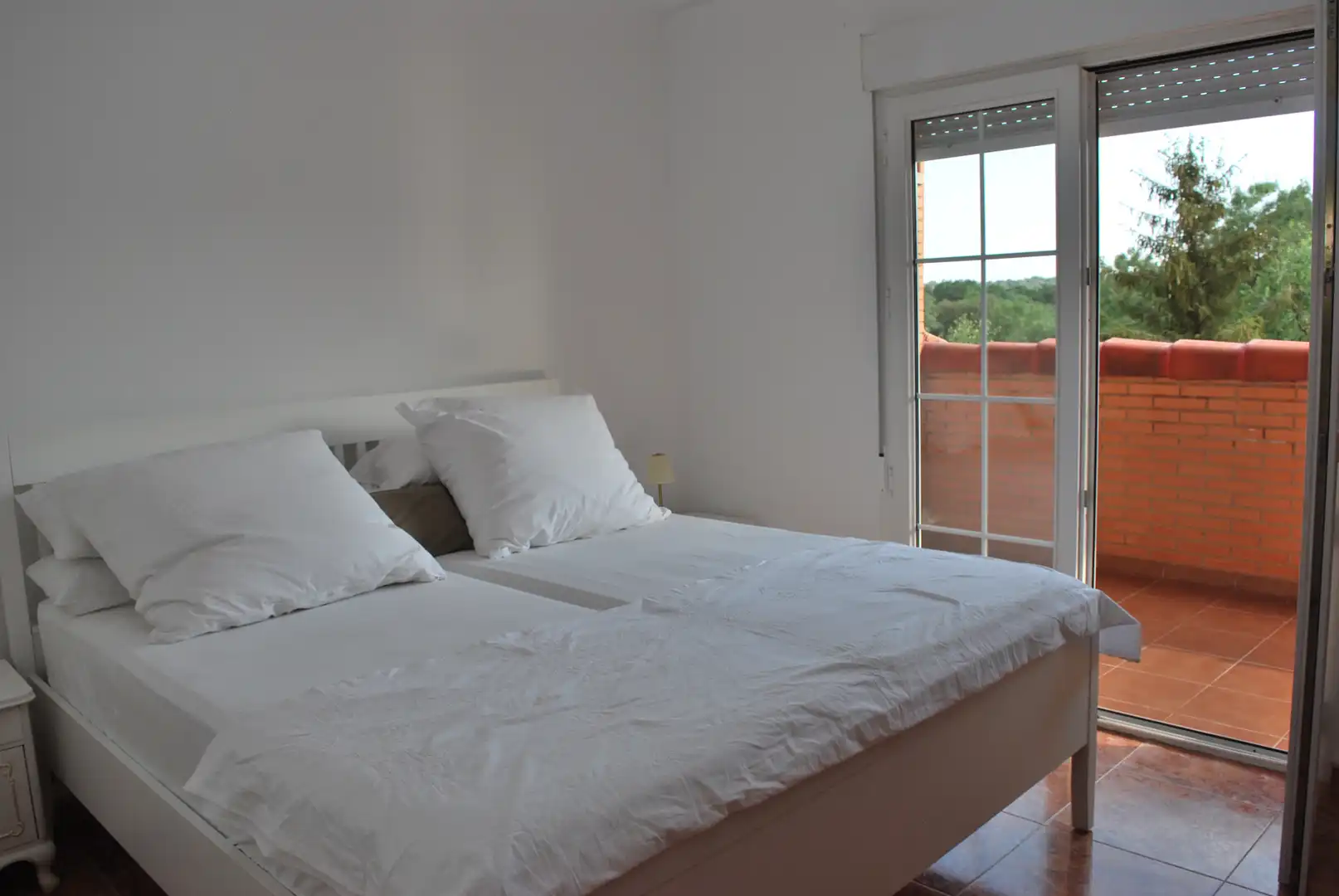 Schlafzimmer von Einfamilien-Reihenhaus zum Verkauf in Valdemorillo mit Privatgarten, Terrasse und Abstellraum