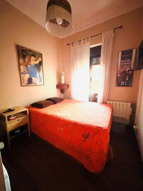 Schlafzimmer von Wohnung zum Verkauf in Madrid mit Klimaanlage, Heizung und Balkon