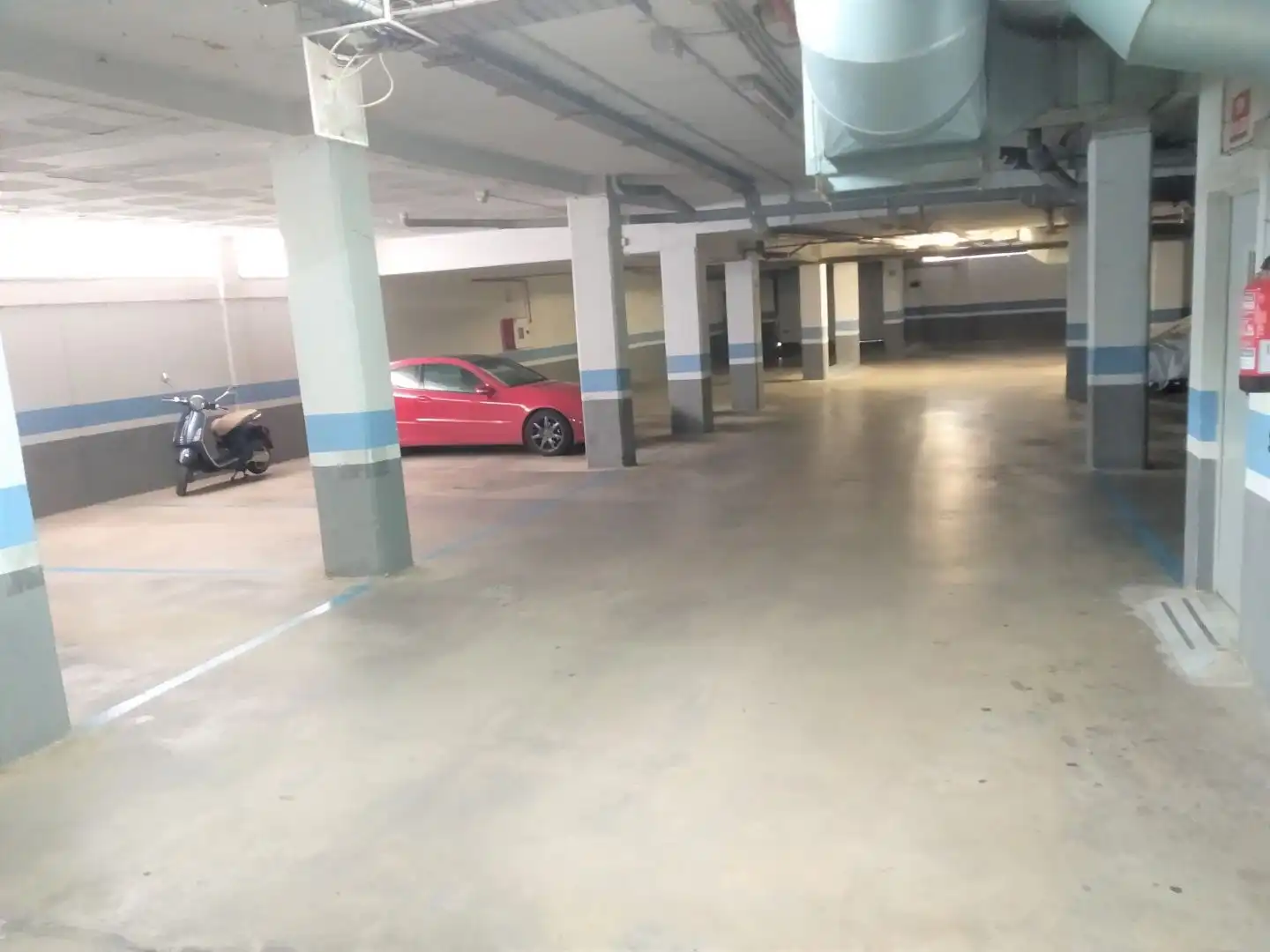 Parkplatz von Garage zur Miete in Granada