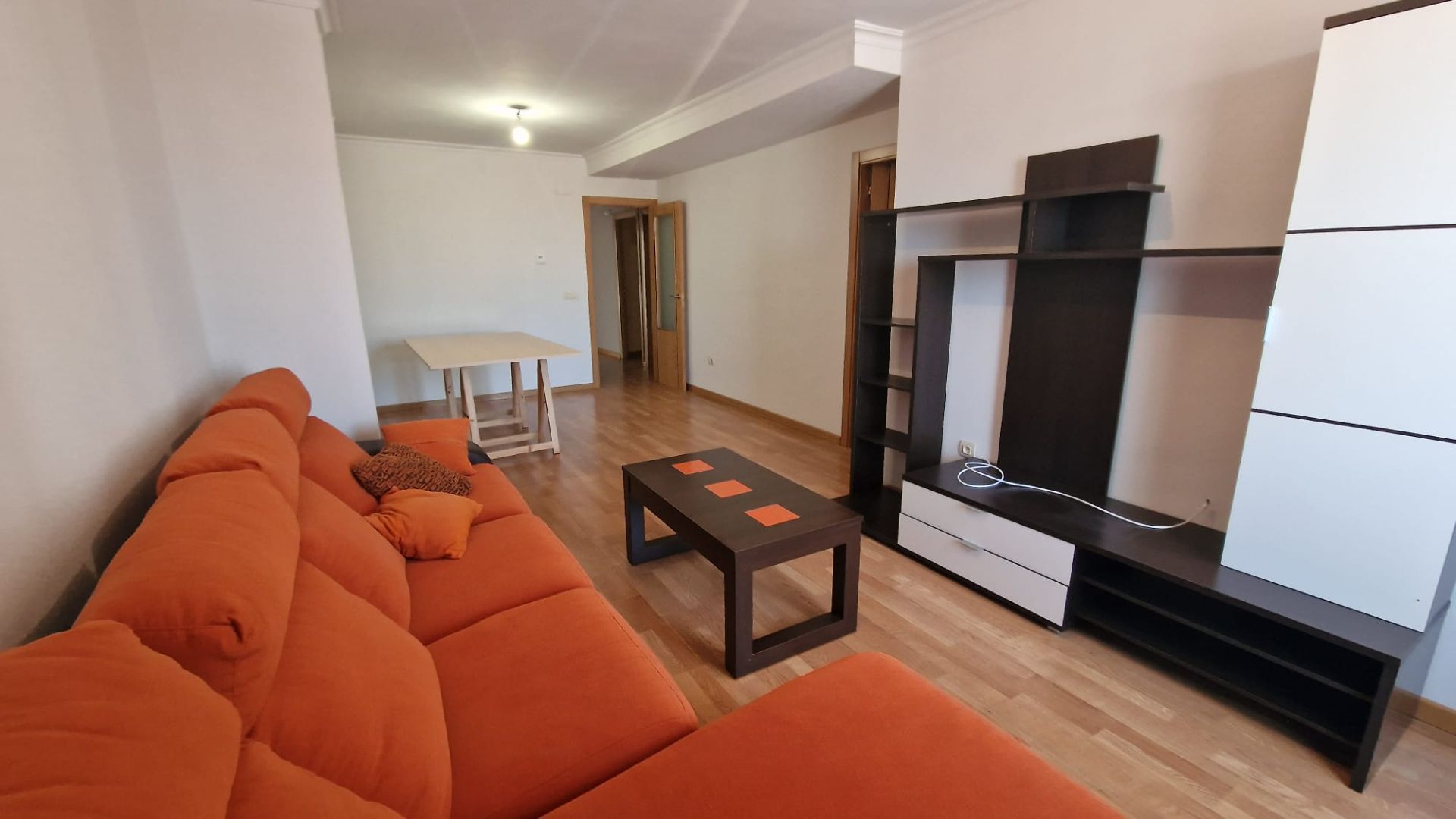 Sala d'estar de Pis en venda en Peñaranda de Bracamonte amb Calefacció i Terrassa