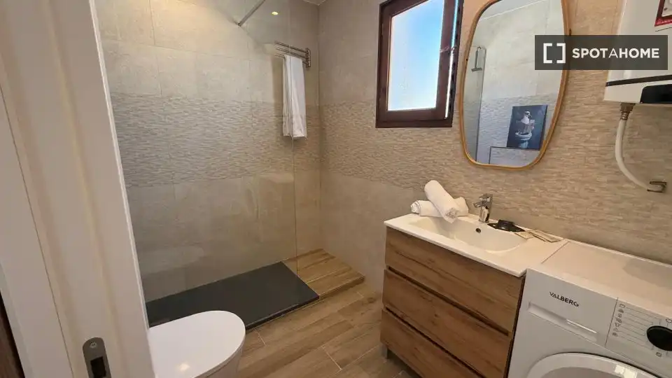 Bany de Apartament per a compartir en La Manga del Mar Menor amb Aire condicionat, Terrassa i Moblat