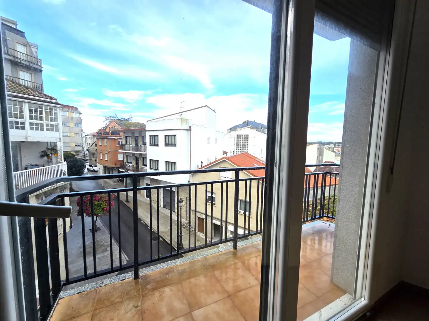 Balcony of Flat for sale in Sanxenxo  with Parquet flooring, Terrace and Oven