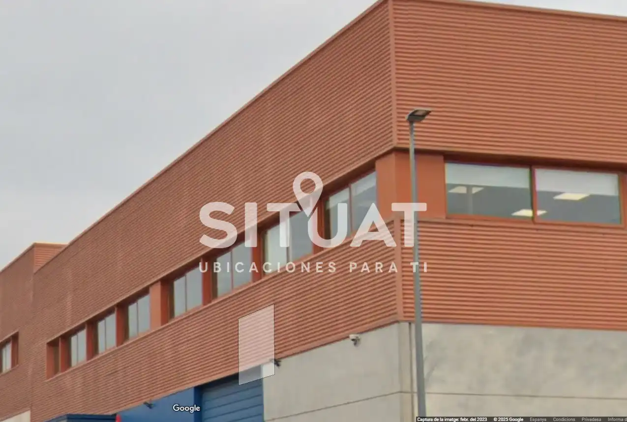 Nave industrial en alquiler en Carrer Pintor Casas 14, imagen 2