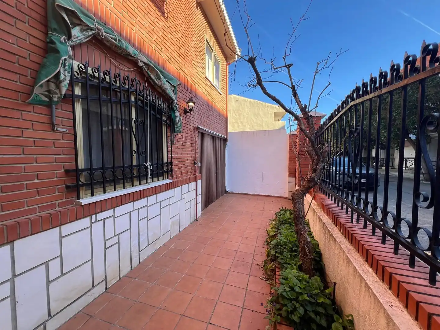 Vista exterior de Casa o chalet en venta en Aranjuez con Aire acondicionado, Calefacción y Jardín privado