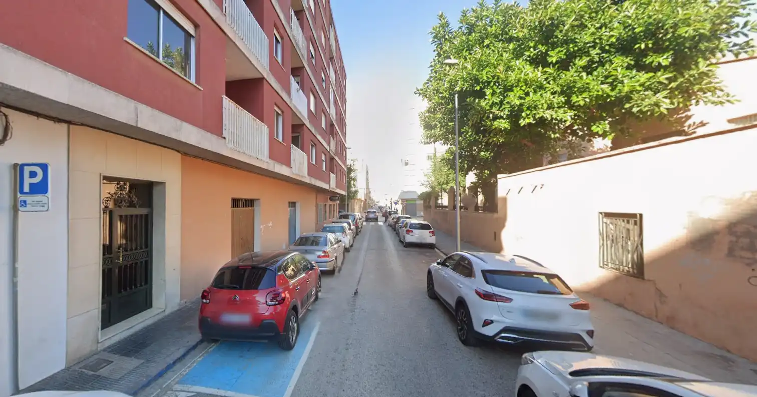 Piso en venta en REINA NA VIOLANT D'HONGRIA, Avenida Alemania-Italia
