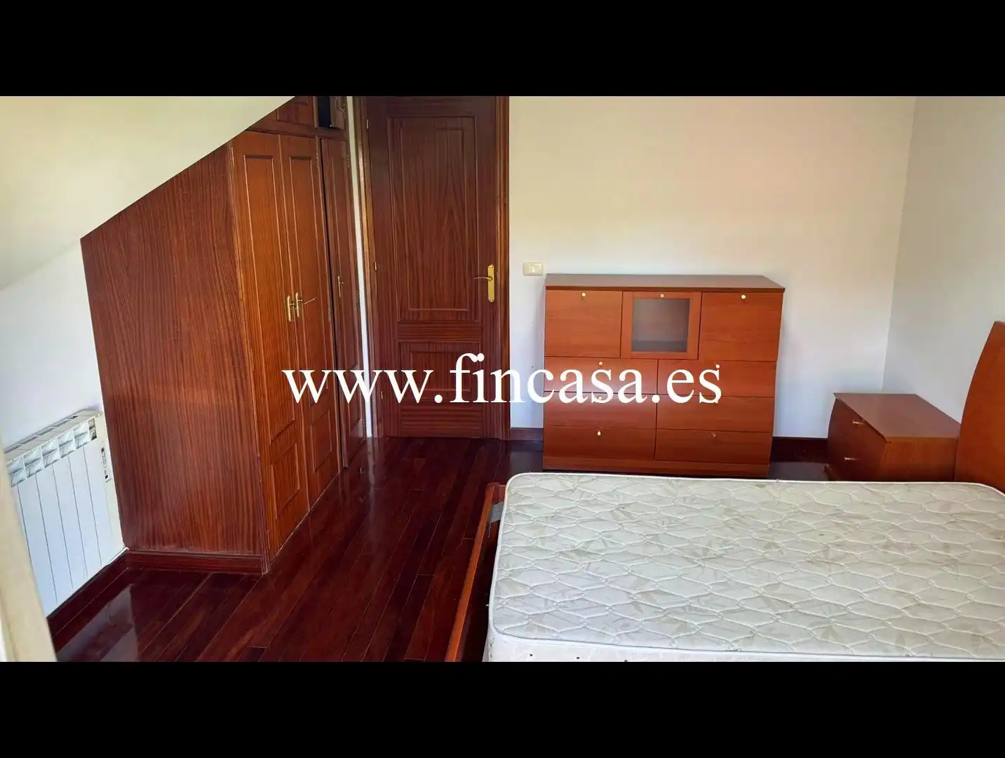 Habitación de Casa o chalet de alquiler en Vigo  con Calefacción, Jardín privado y Parquet