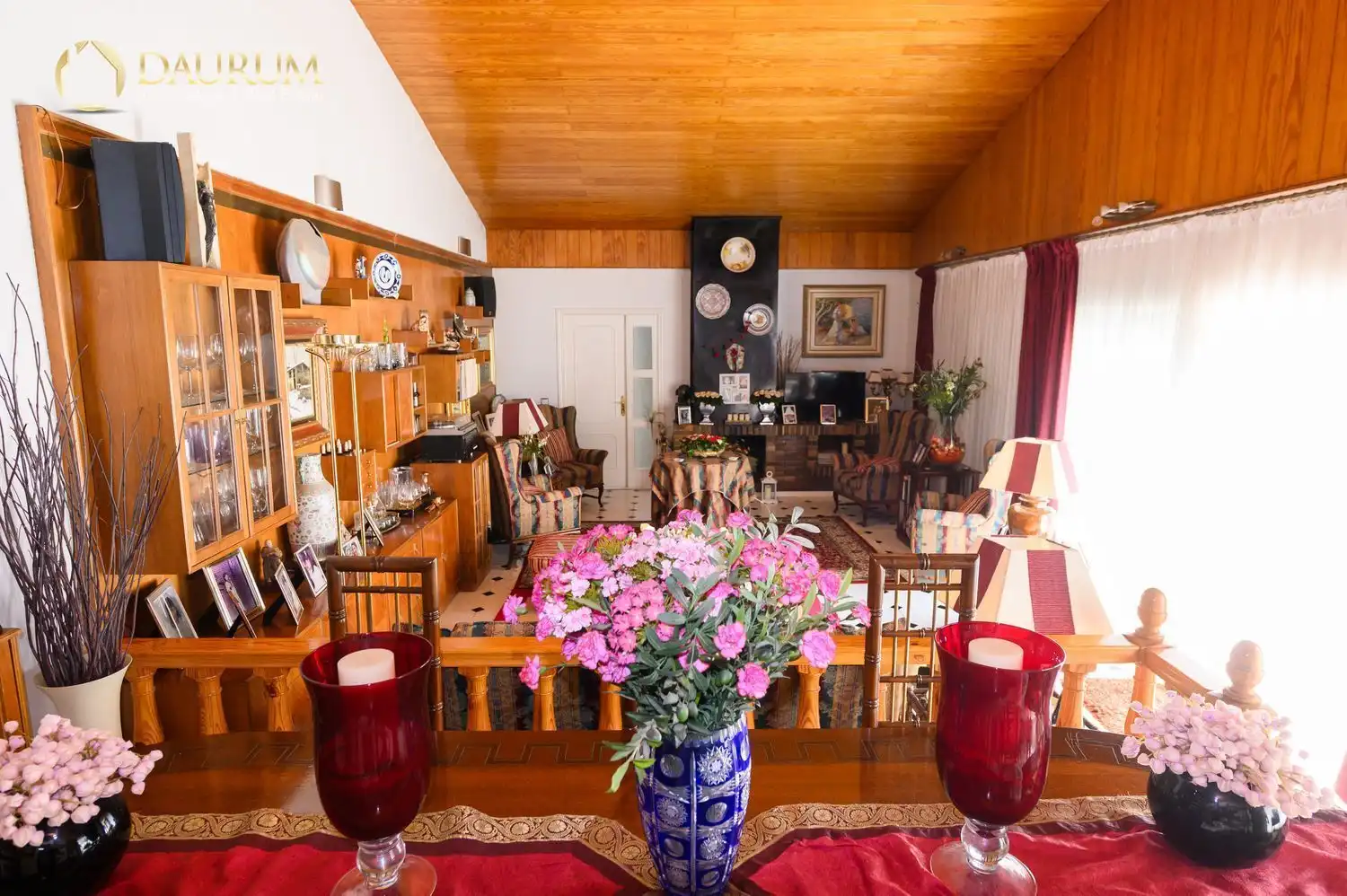 Comedor de Casa adosada en venta en Boadilla del Monte con Aire acondicionado, Calefacción y Jardín privado