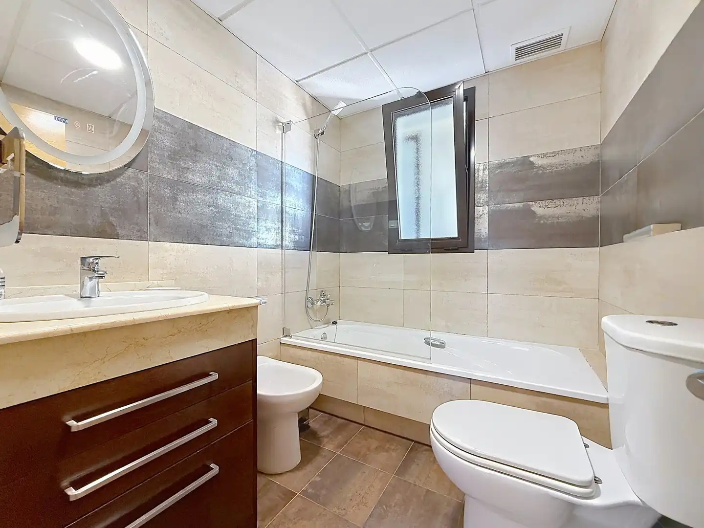 Baño de Ático de alquiler en Málaga con Aire acondicionado, Terraza y Amueblado