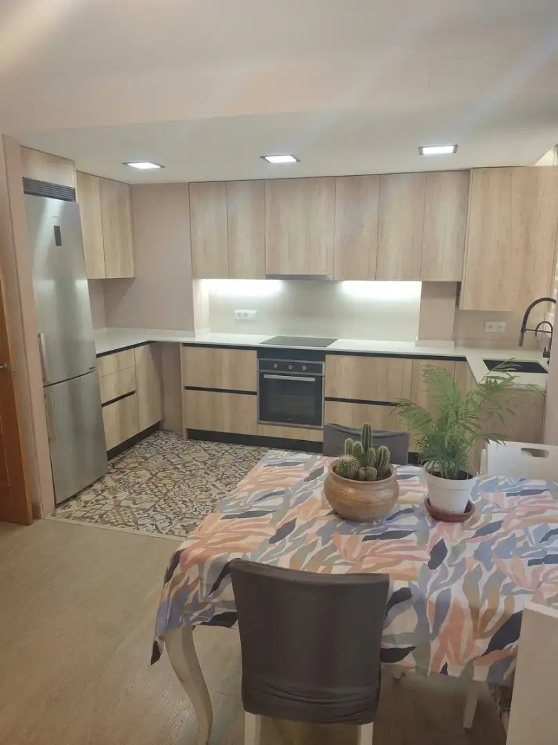 Cocina de Dúplex en venta en Alicante / Alacant con Aire acondicionado, Calefacción y Jardín privado