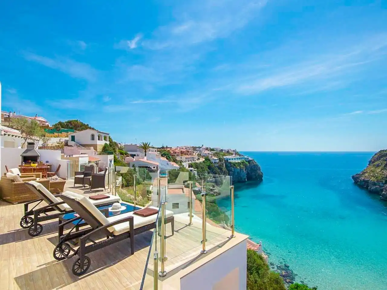 Detached house with pool for sale in Cala en Porter