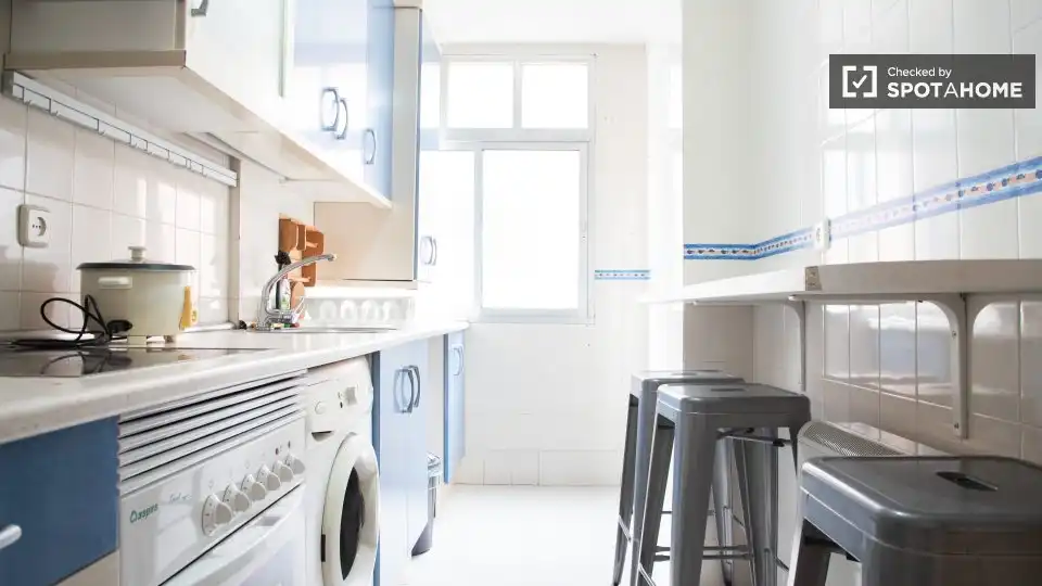 Cocina de Piso de alquiler en Alcalá de Henares con Aire acondicionado, Calefacción y Amueblado