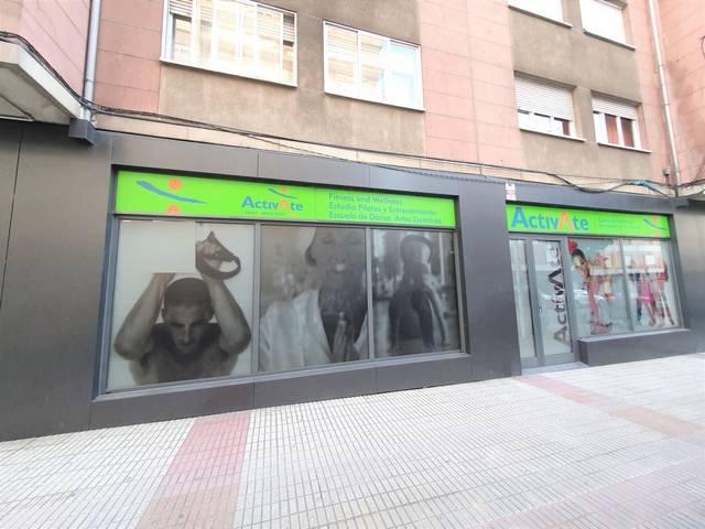 Local comercial en Alquiler en Grado
