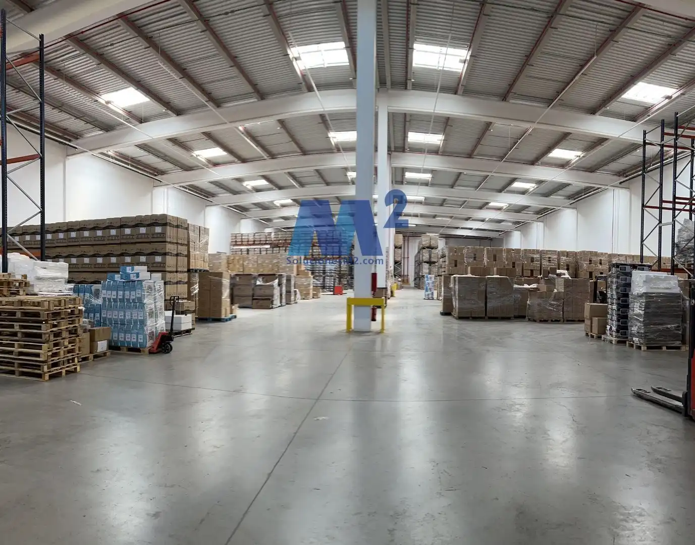 Industrial buildings for rent in Centro