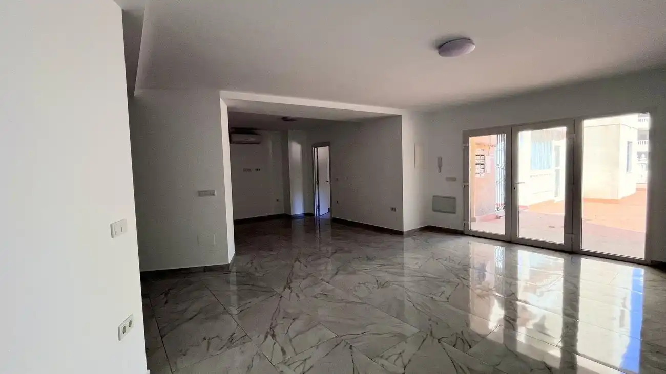 Casa o xalet en venda en Torrevieja amb Calefacció, Piscina i Piscina comunitària