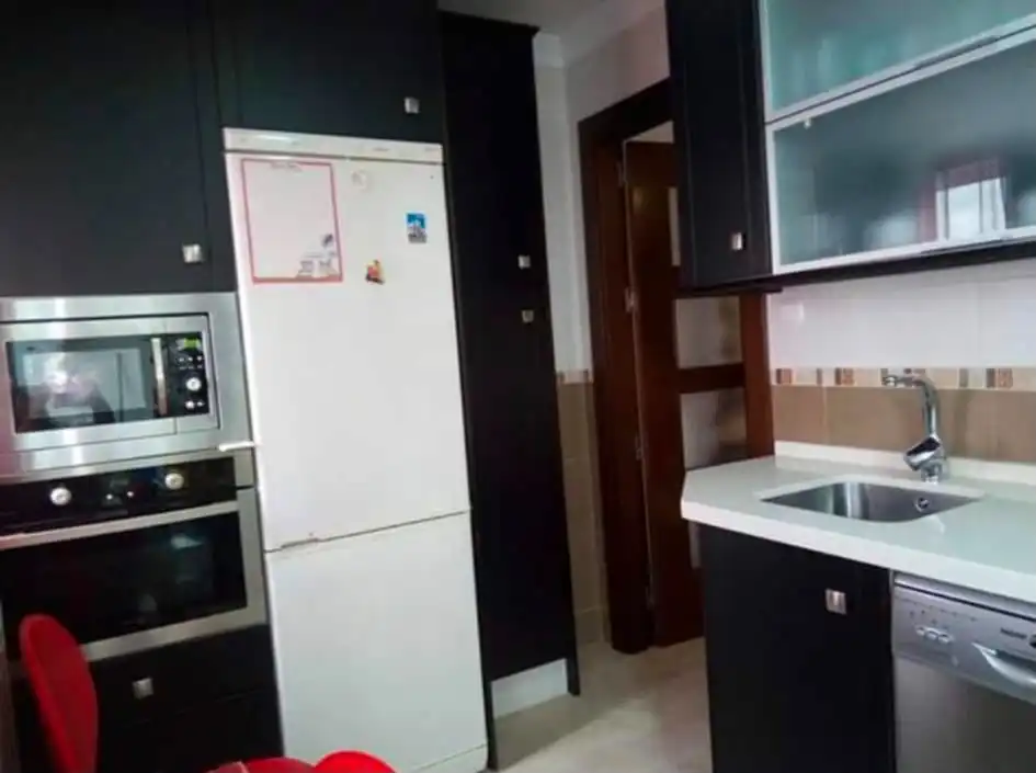 Cocina de Piso de alquiler en Málaga con Aire acondicionado, Amueblado y Horno