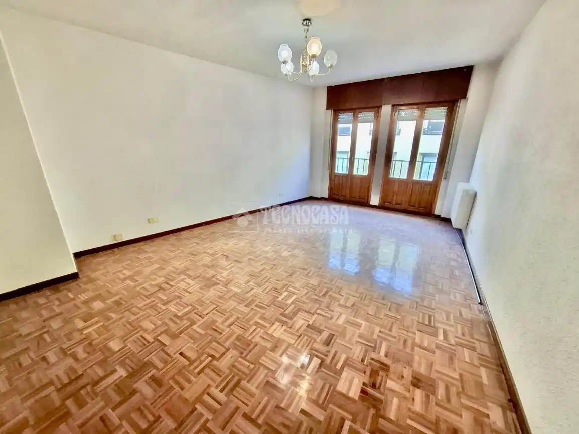 Sala de estar de Piso en venta en Ávila con Calefacción