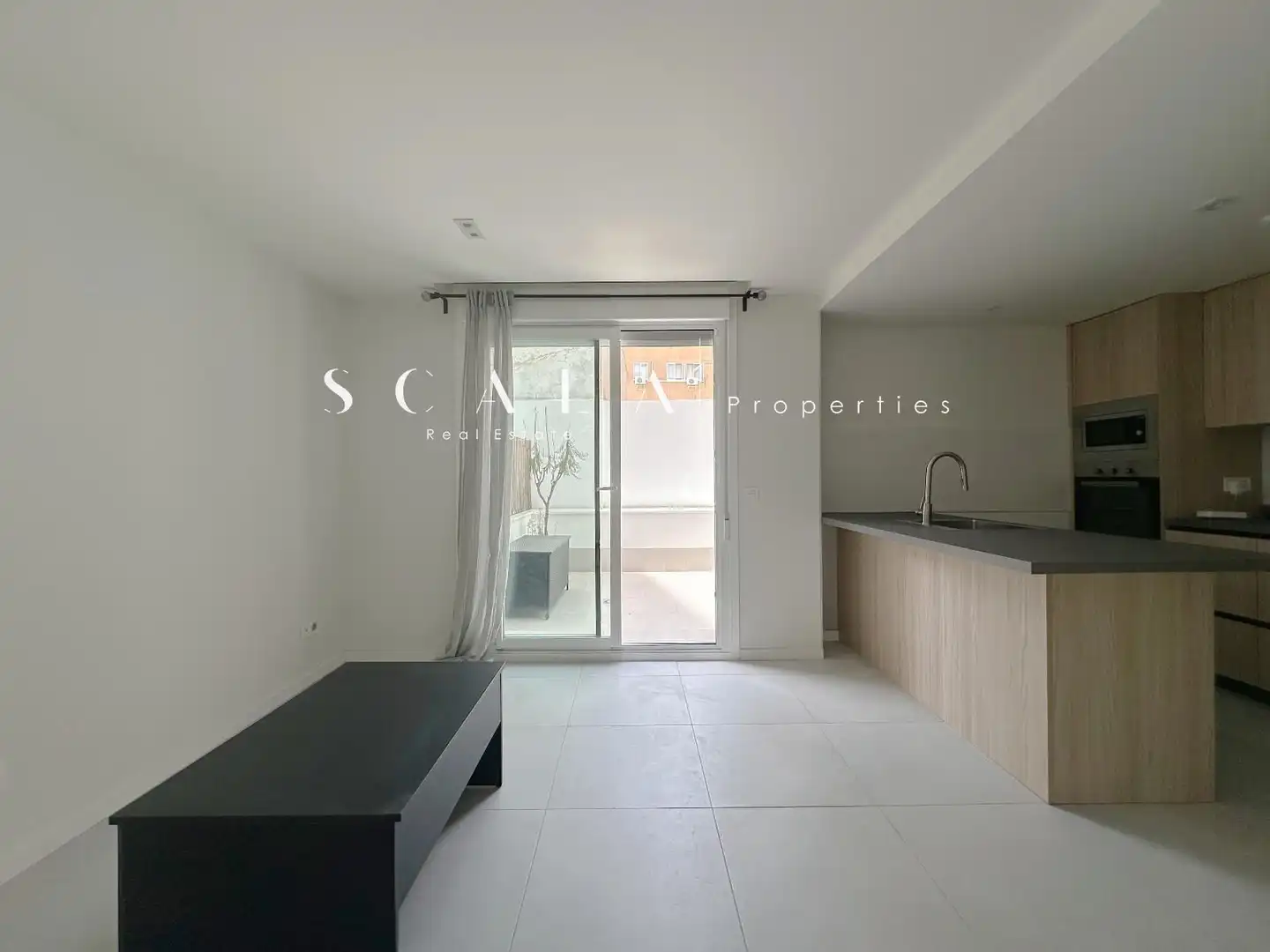 Balcony of Flat for rent in Madrid  with Air Conditioner, Heating and Terrace