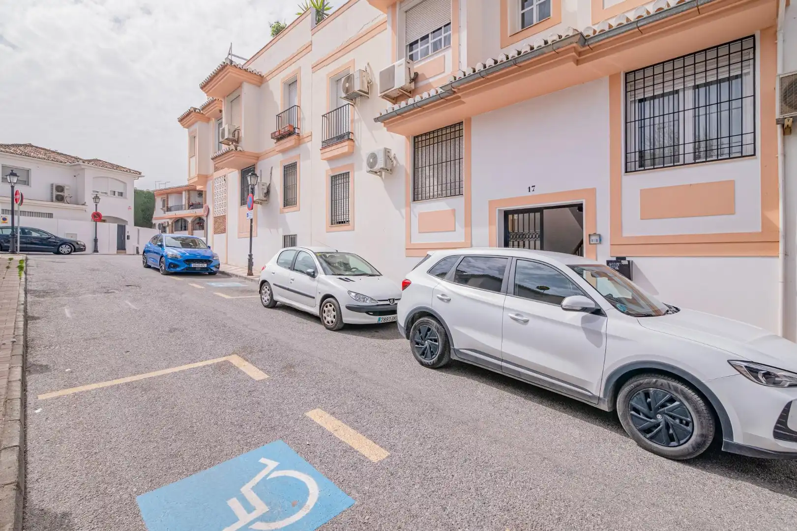 Parking de Piso en venta en La Zubia con Aire acondicionado y Amueblado