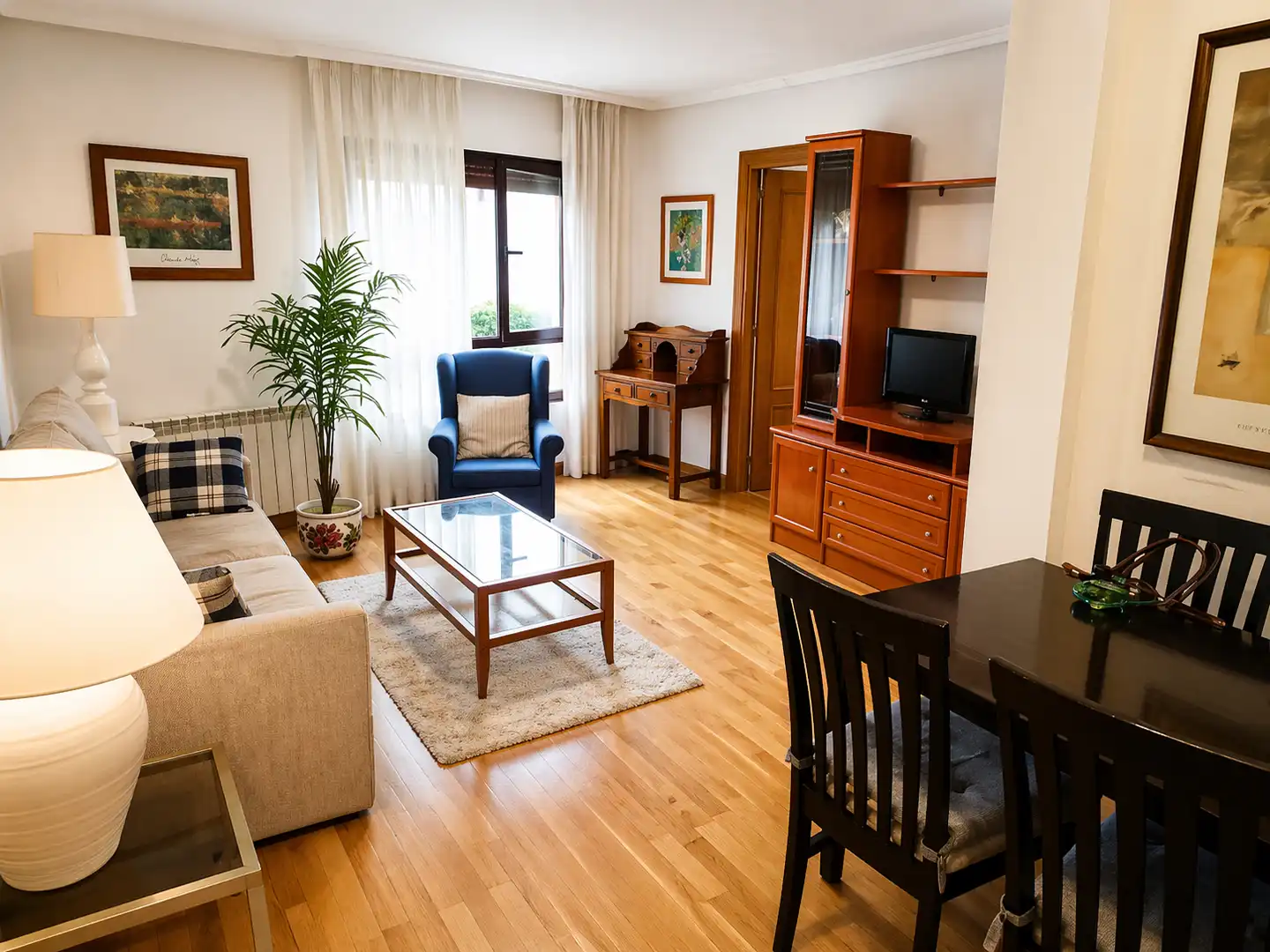 Sala de estar de Piso de alquiler en Santander con Calefacción, Amueblado y Horno