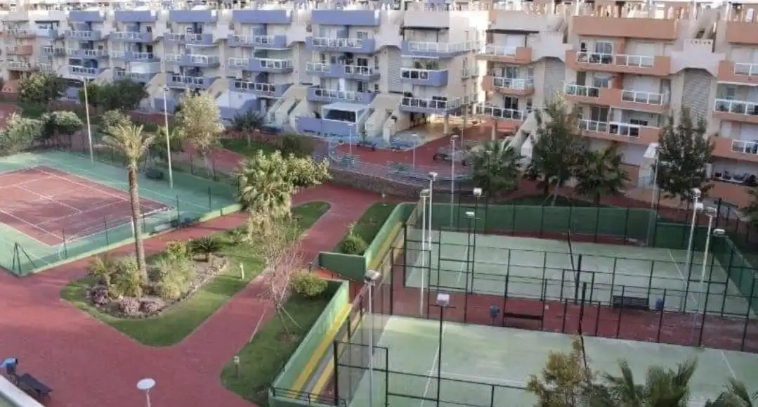 Vista exterior de Piso de alquiler en El Ejido con Aire acondicionado, Calefacción y Terraza