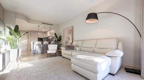 Foto 2 de Apartament en venda a Avenida de las Cumbres, 198, Elviria, Marbella