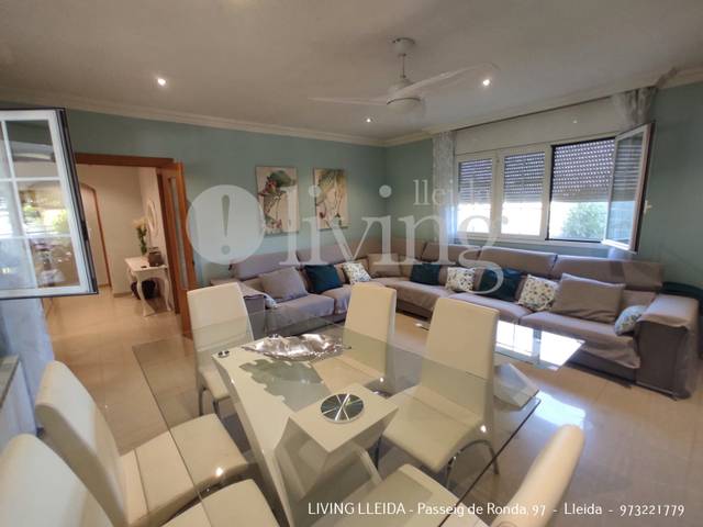 Casa-chalet en Venta en Carrer Pau Casals en Bell-lloc d'Urgell