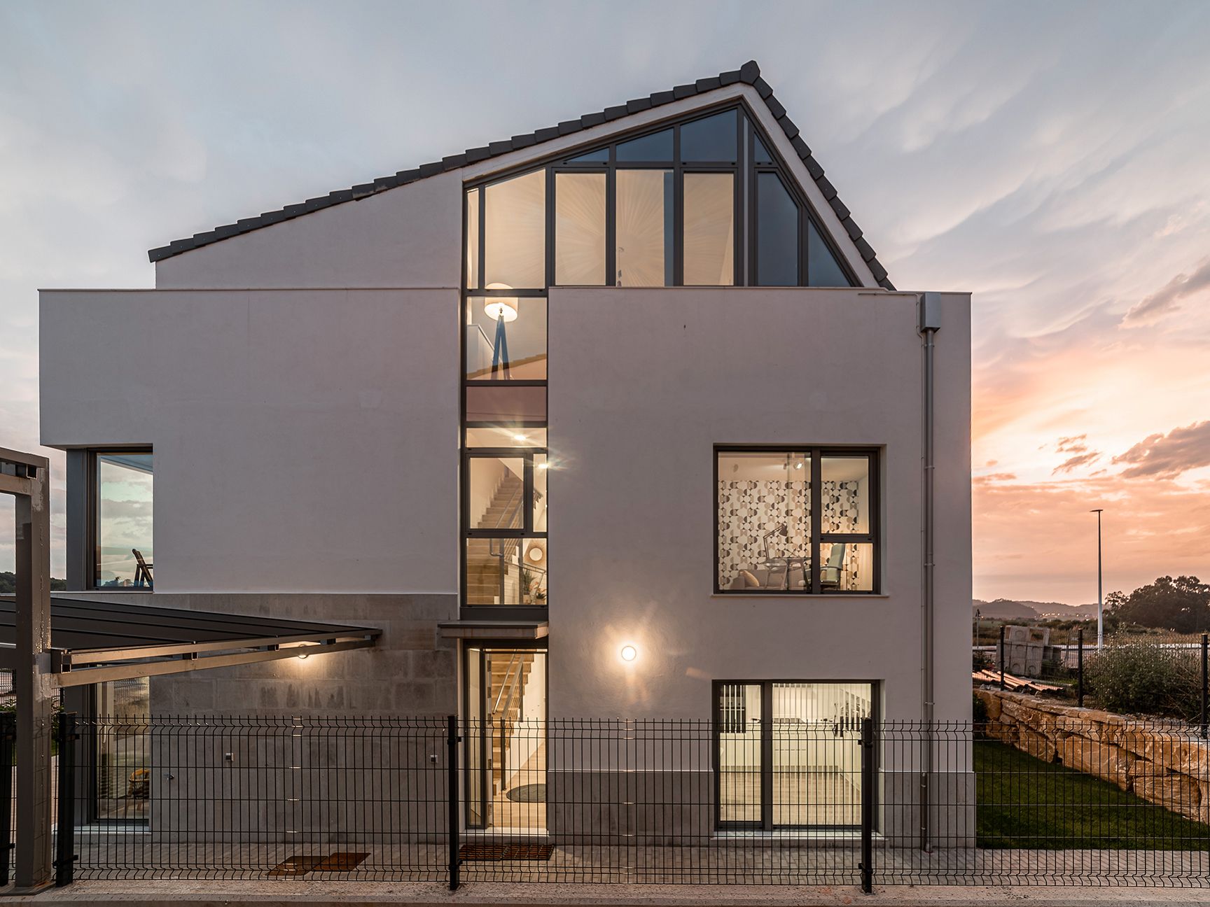 Exterior view of House or chalet for sale in Santa Cruz de Bezana  with Heating, Private garden and Parquet flooring