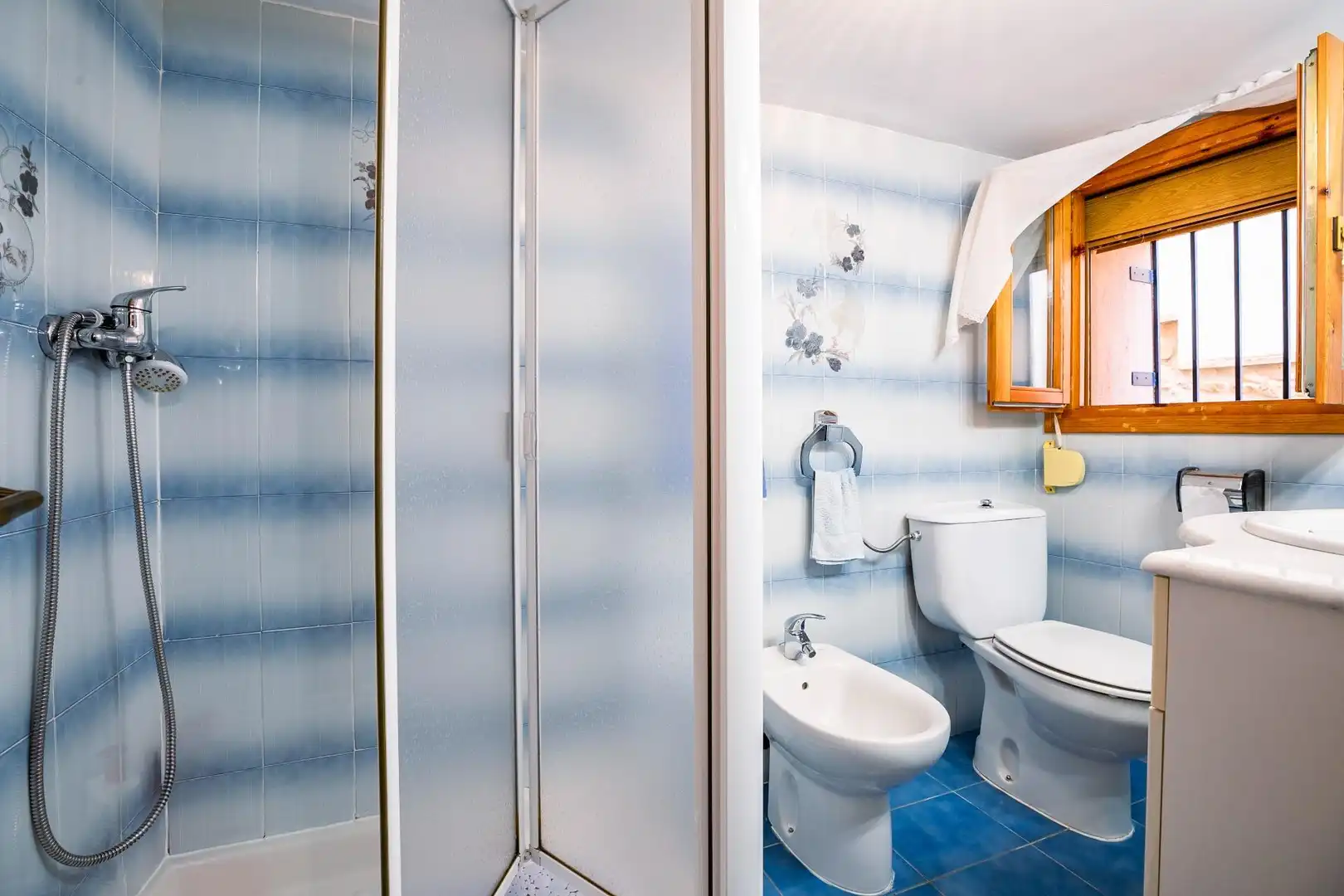 Bathroom of Houses for sale in Agüero  with Heating, Terrace and Storage room