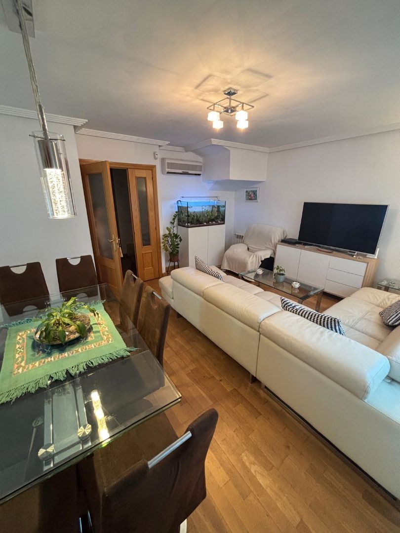 Living room of Single-family semi-detached for sale in Valdemoro  with Air Conditioner, Heating and Terrace