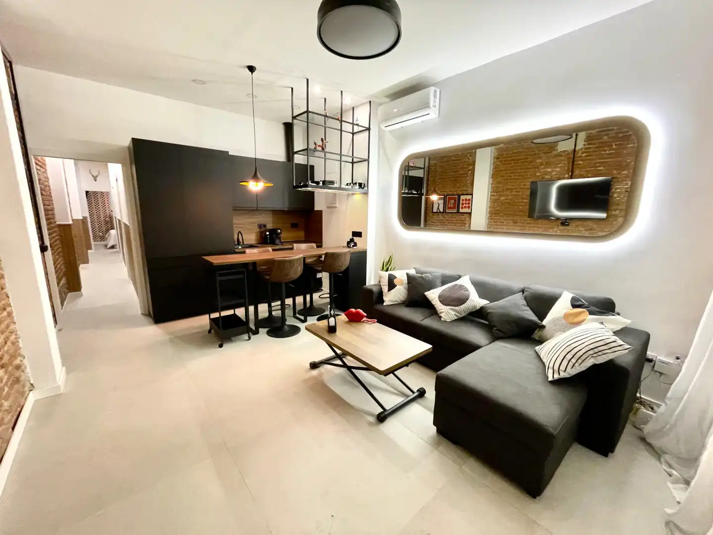 Flat to rent in N/A