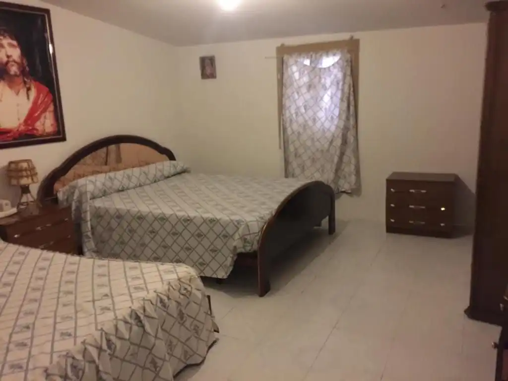 Dormitori de Casa o xalet en venda en Garganta la Olla amb Calefacció i Moblat