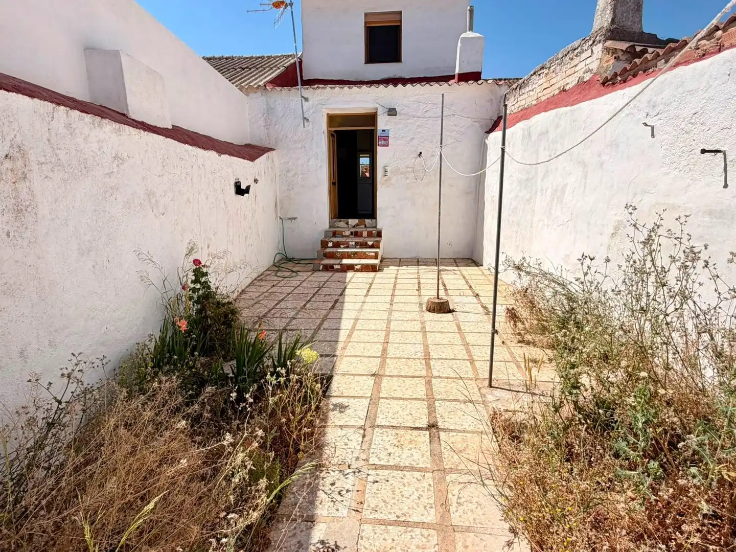 Vista exterior de Casa o xalet en venda en Humilladero amb Aire condicionat, Calefacció i Traster