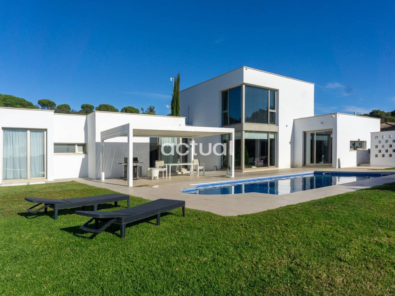 Vista exterior de Casa o xalet en venda en Calonge i Sant Antoni amb Aire condicionat, Jardí privat i Terrassa