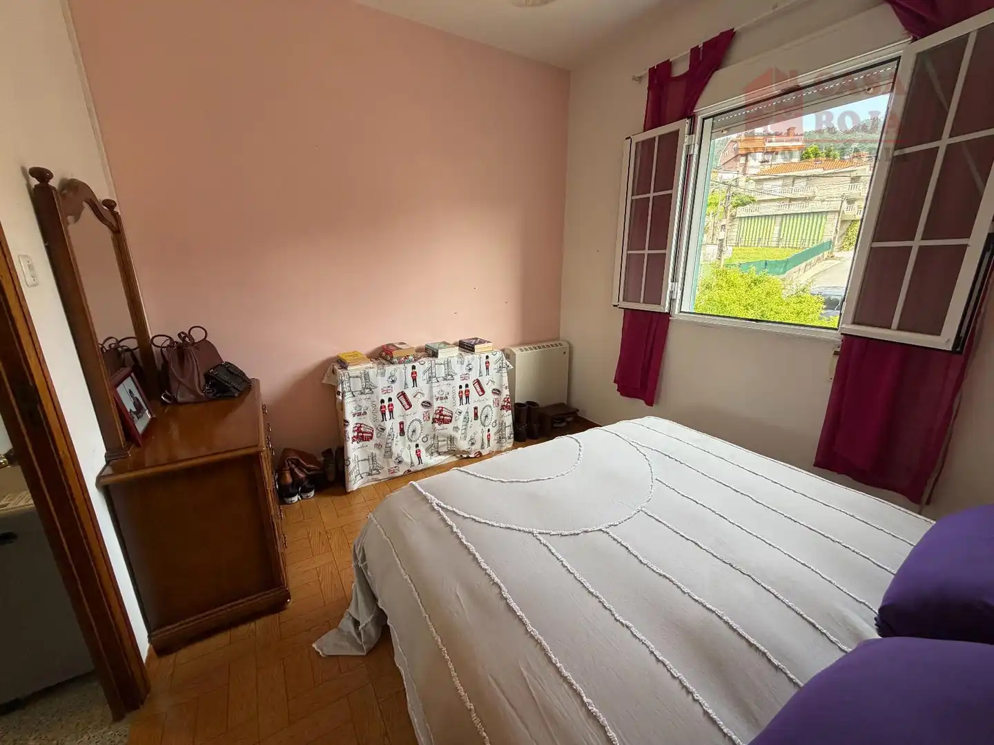 Habitación de Casa o chalet en venta en Bueu con Calefacción, Trastero y Amueblado