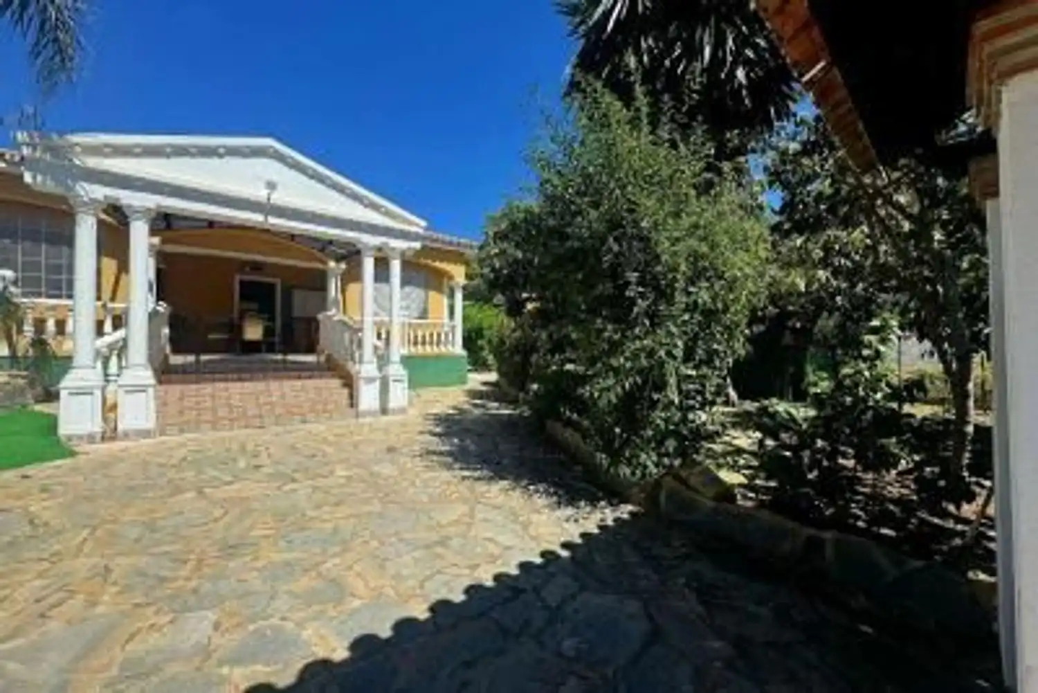 Vista exterior de Casa o chalet en venta en Marbella con Calefacción, Jardín privado y Trastero