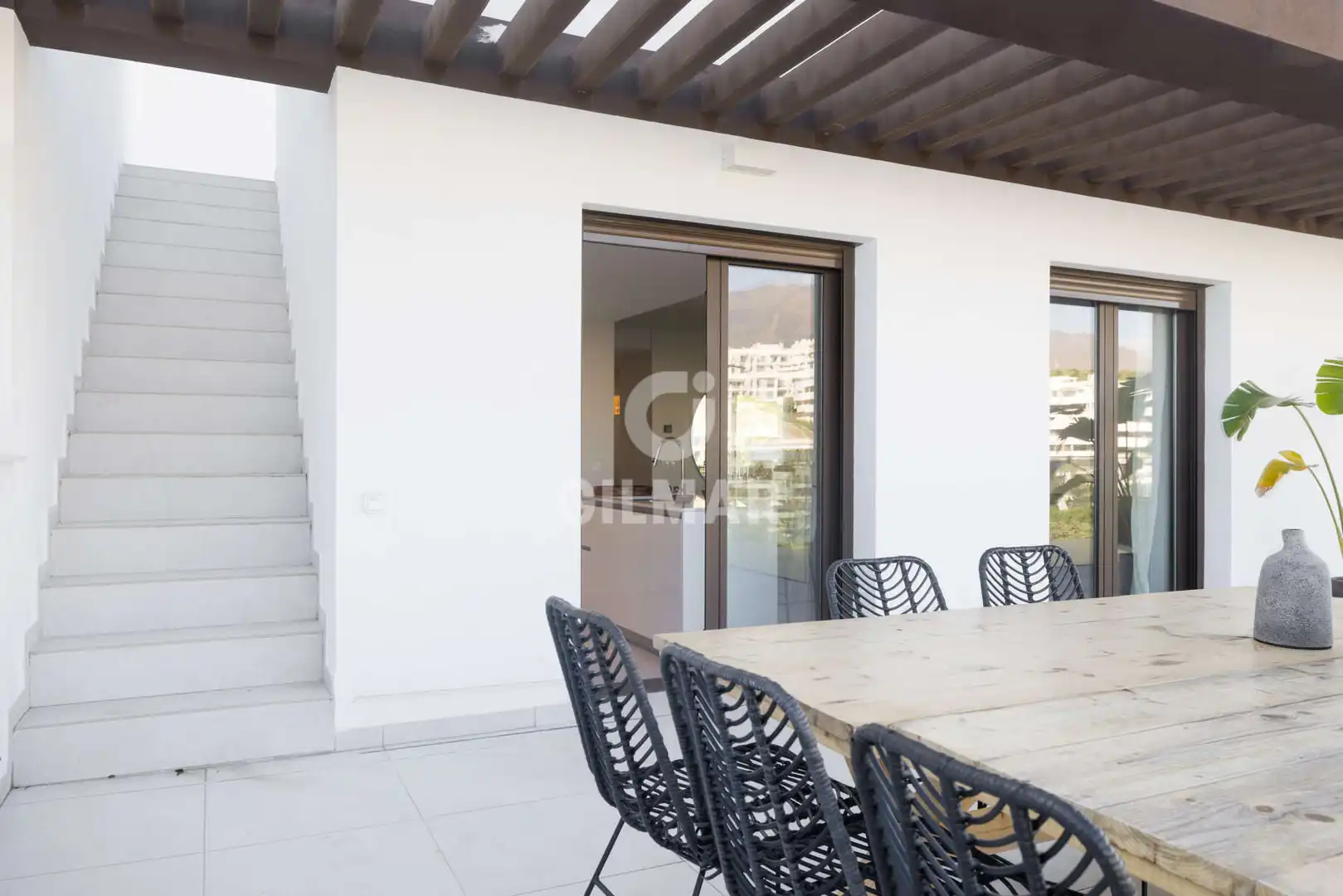 Terraza de Ático en venta en Estepona con Calefacción, Trastero y Piscina