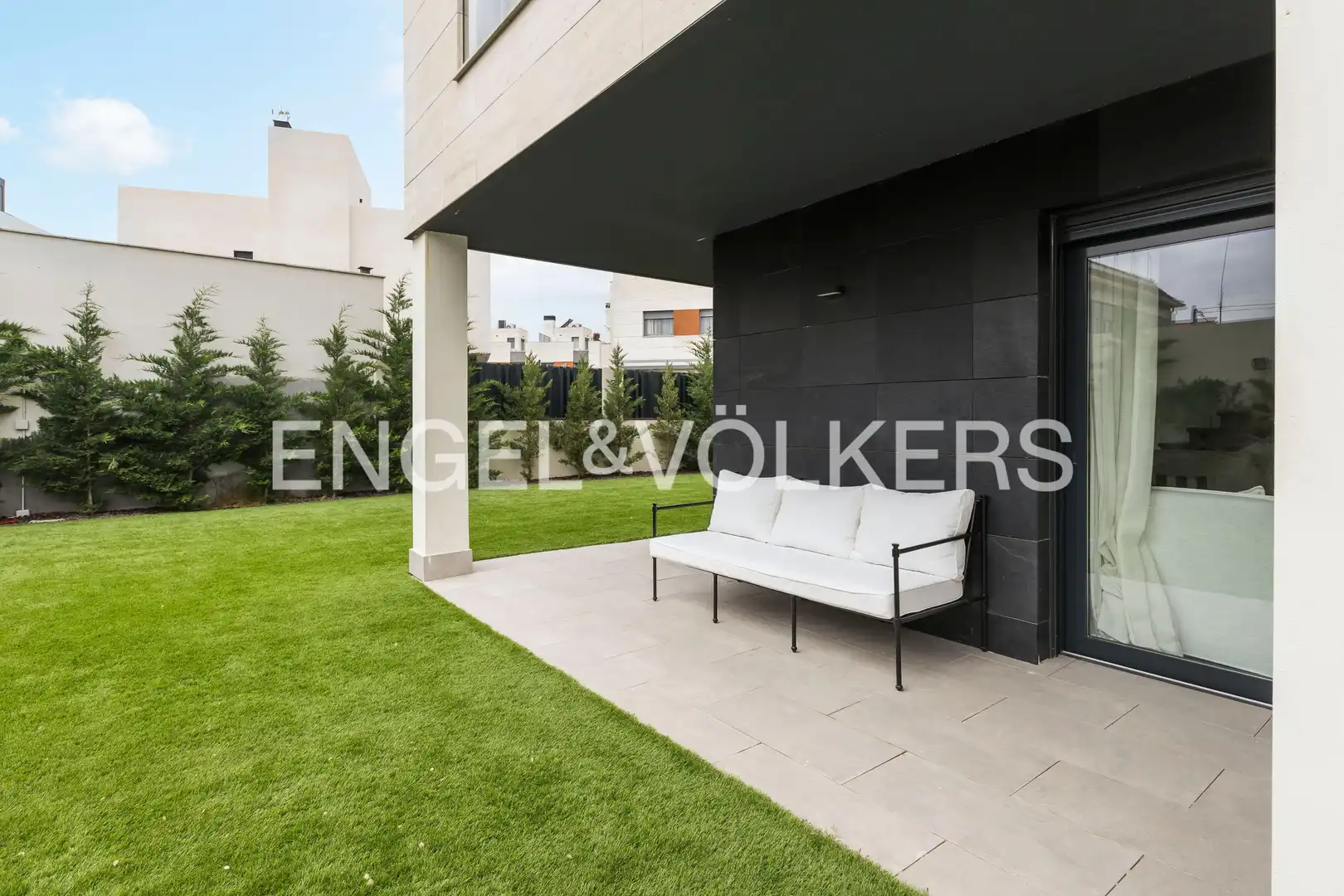 Terrassa de Casa o xalet de lloguer en Madrid amb Aire condicionat, Calefacció i Jardí privat