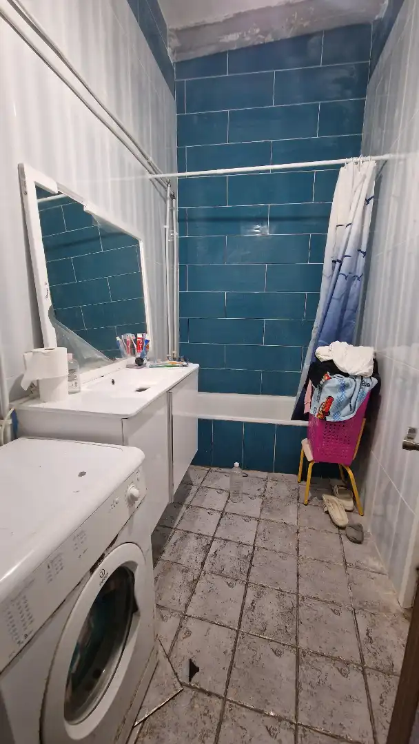 Bany de Finca rústica en venda en Instinción amb Aire condicionat, Jardí privat i Traster