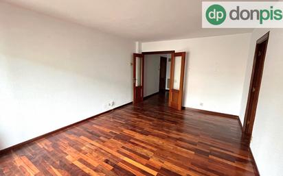 Living room of Flat for sale in Santander  with Balcony