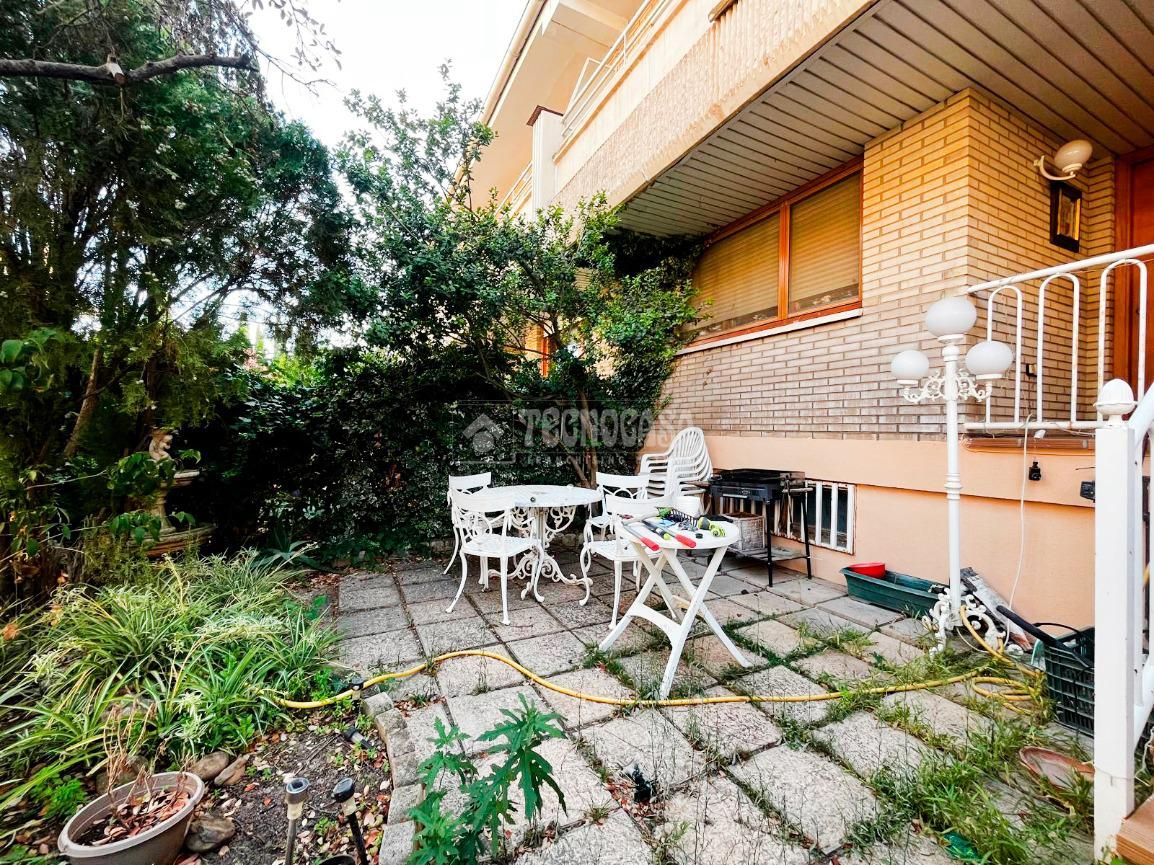 Single-family semi-detached for sale in Garrapinillos
