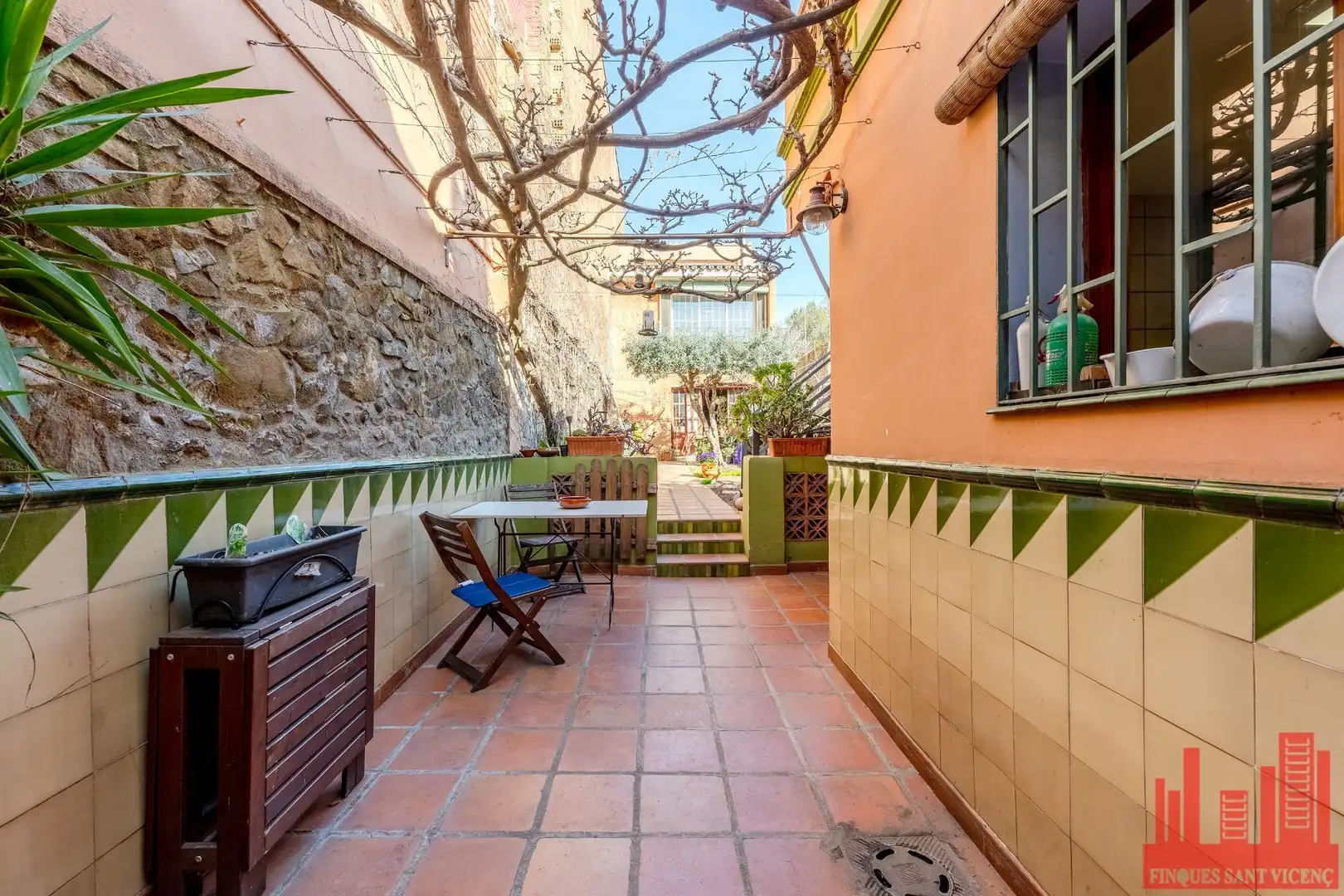 Terraza de Casa o chalet en venta en Sant Vicenç Dels Horts con Aire acondicionado, Calefacción y Jardín privado
