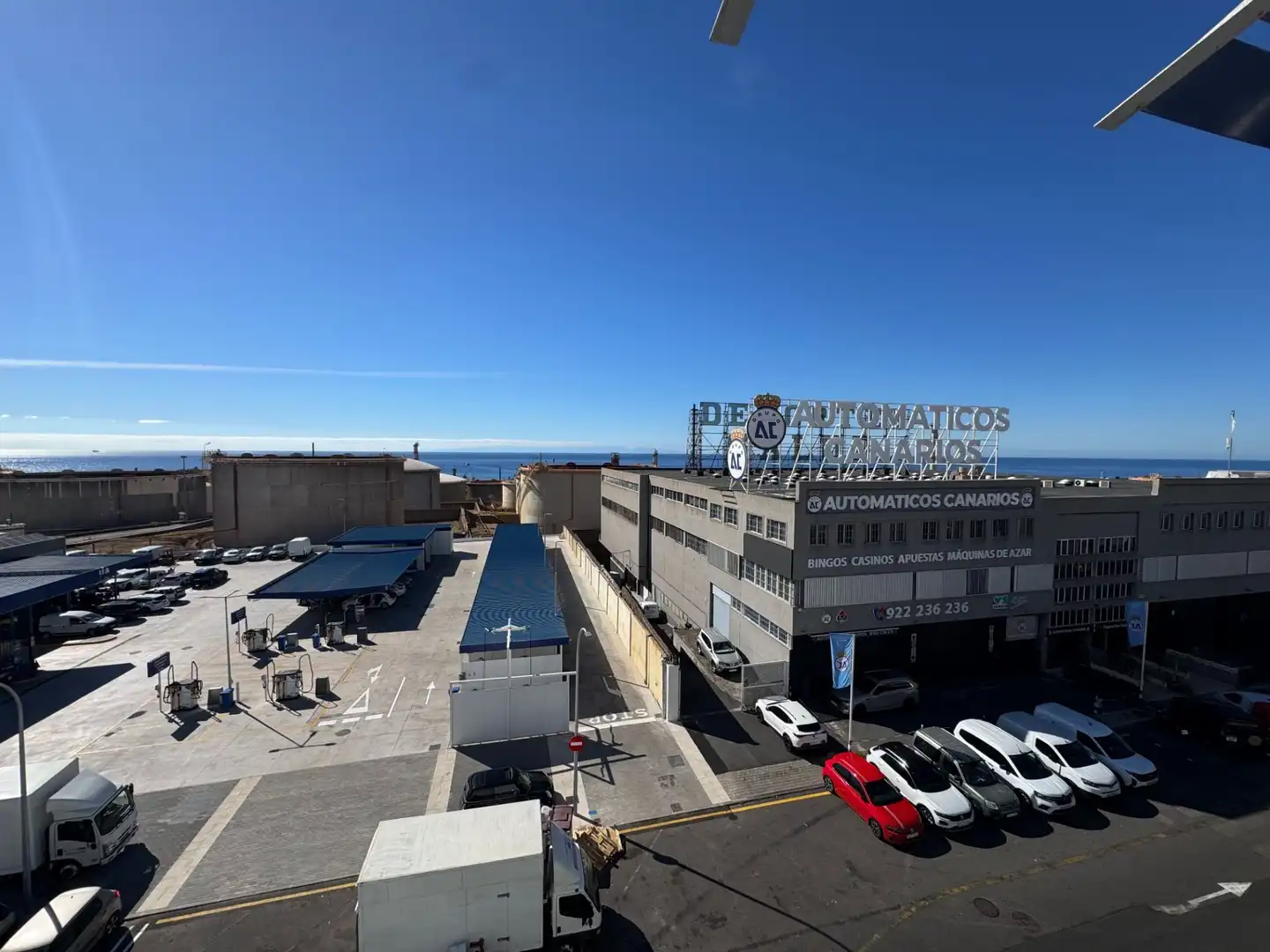 Vista exterior de Oficina en venda en Santa Cruz de Tenerife amb Aire condicionat