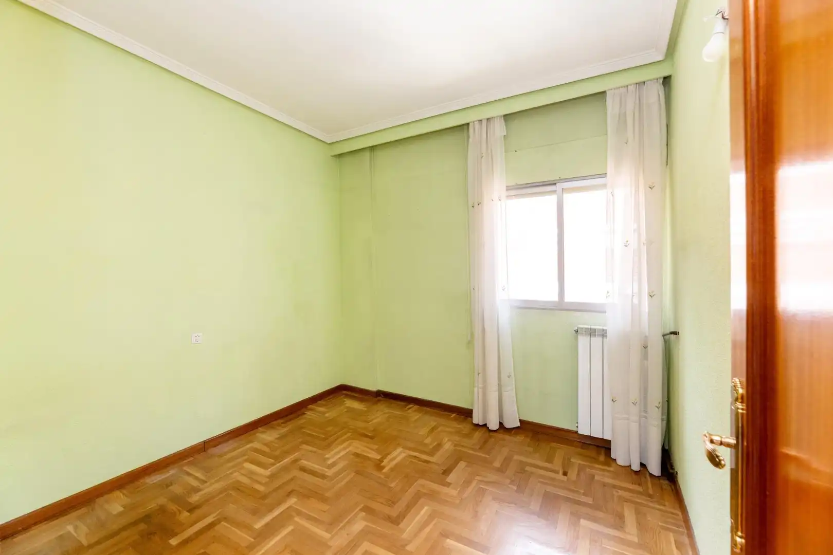 Habitación de Piso en venta en Madrid con Calefacción, Parquet y Alarma