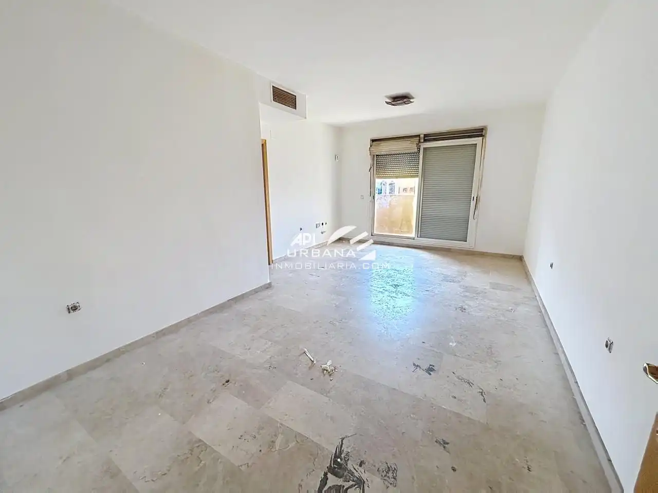 Vista exterior de Piso en venta en Lucena