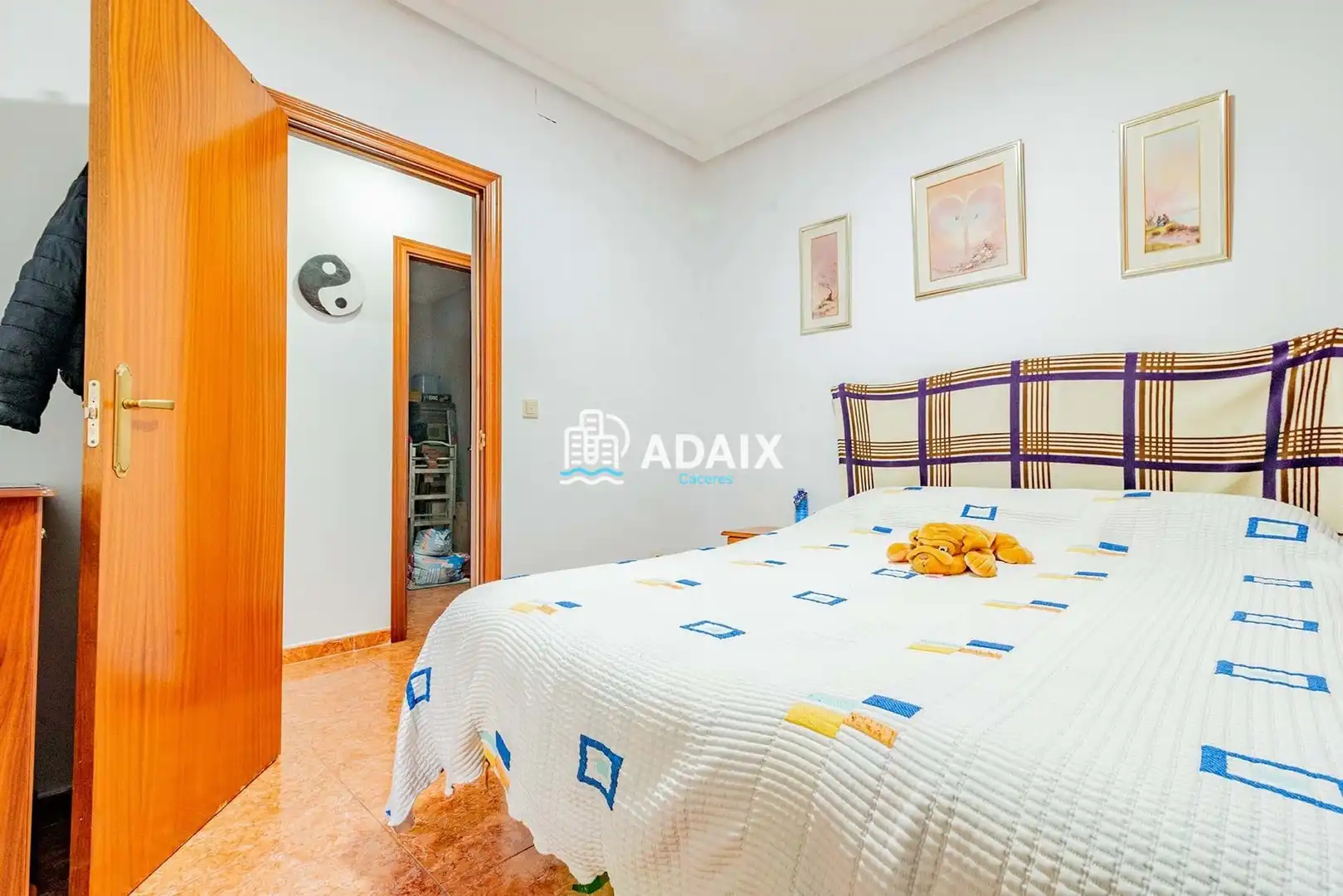 Dormitori de Casa adosada en venda en Cáceres amb Terrassa i Traster