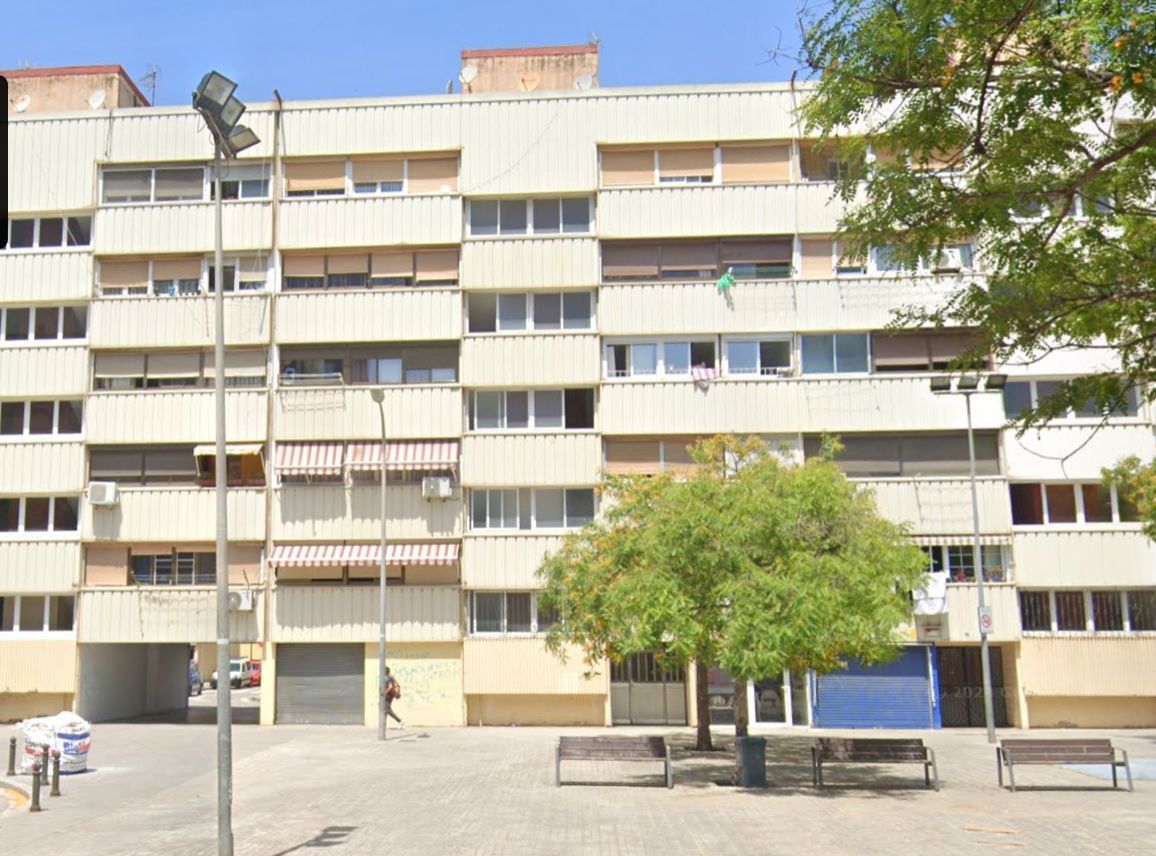 Vista exterior de Piso en venta en Sant Adrià de Besòs