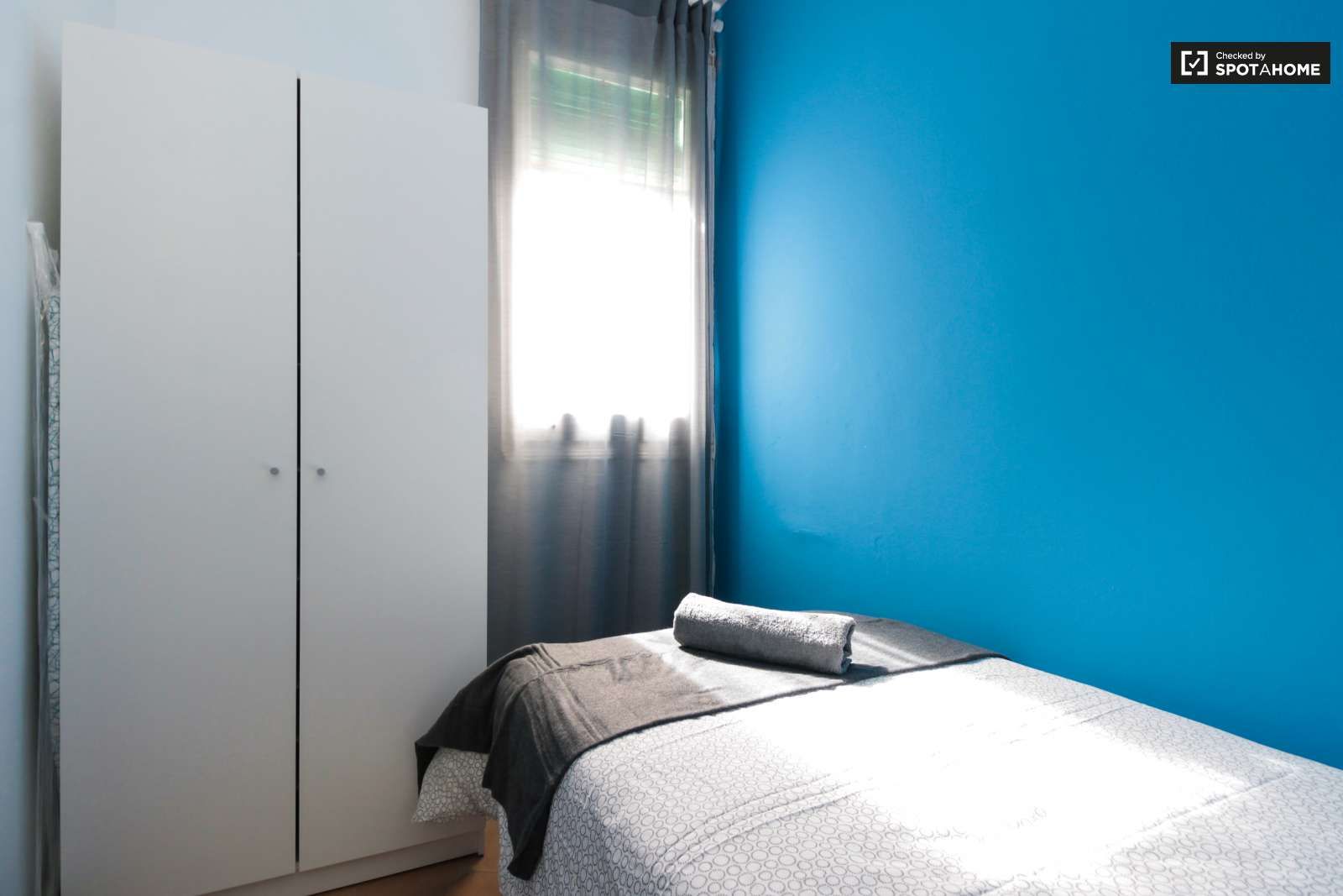 Pis per a compartir a Sants-Badal