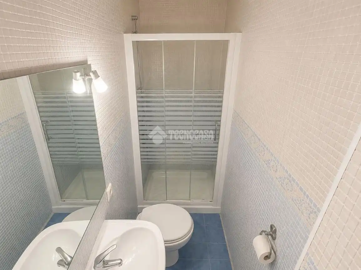 Baño de Piso en venta en Madrid con Aire acondicionado, Terraza y Amueblado