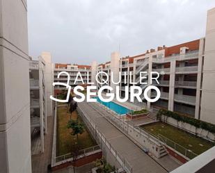 Exterior view of Flat to rent in Getafe  with Air Conditioner, Heating and Storage room
