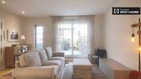 Living room of Flat to rent in  Madrid Capital  with Air Conditioner, Heating and Furnished